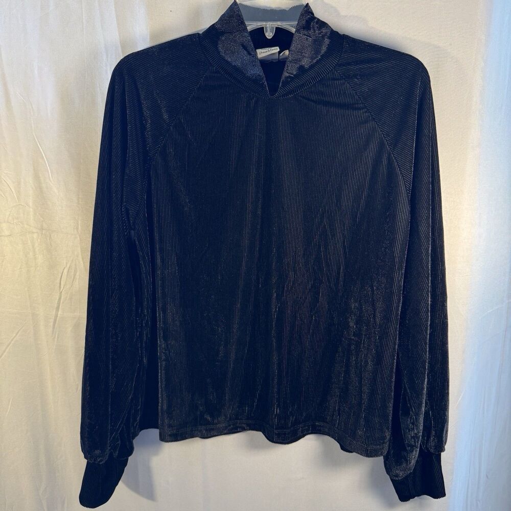 Grace & Emma Black Velvet Top Size M Long Sleeve Holiday Party Dressy Blouse